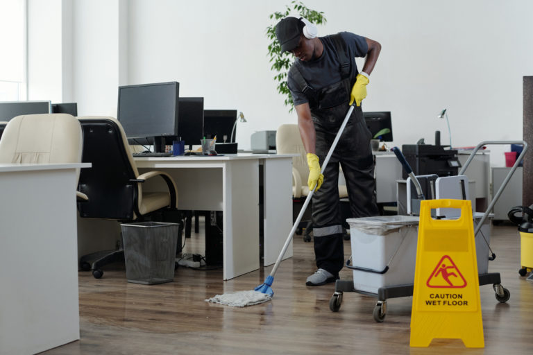 What to Look for in Specialized Office Cleaning Services in Mississauga